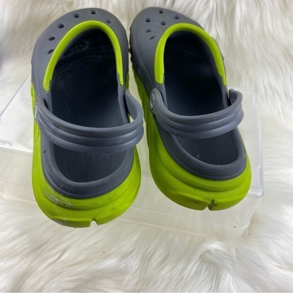 CROCS UNISEX GRAY-GREEN DUET MAX CLOG SHOES SIZE 10M 12W main image 3